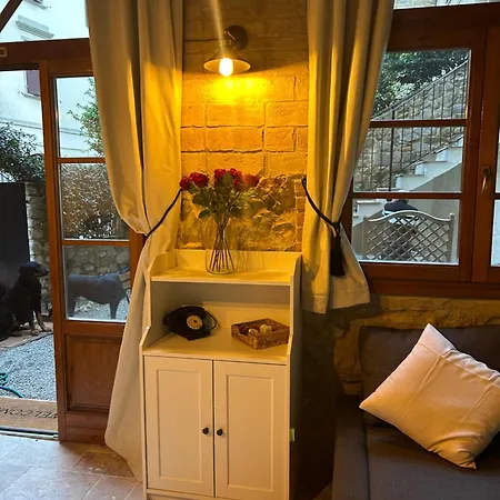 Studio Avec Cour Privative Apartman *